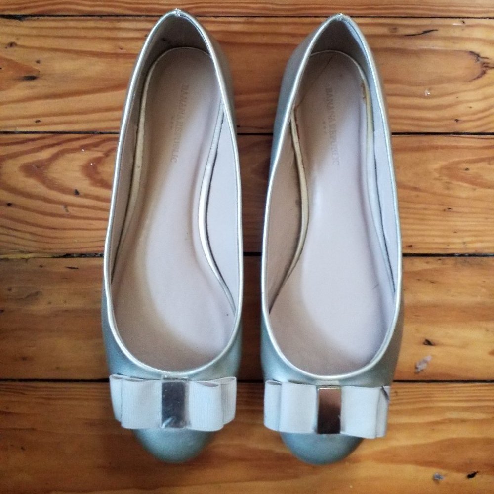 Gold ballet flat